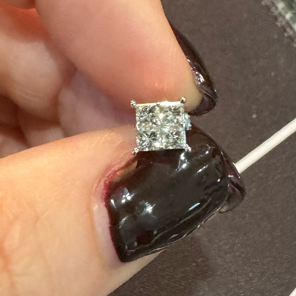 1.00ctw quad stud diamond stud earrings 14k solid gold - Picture 6 of 9